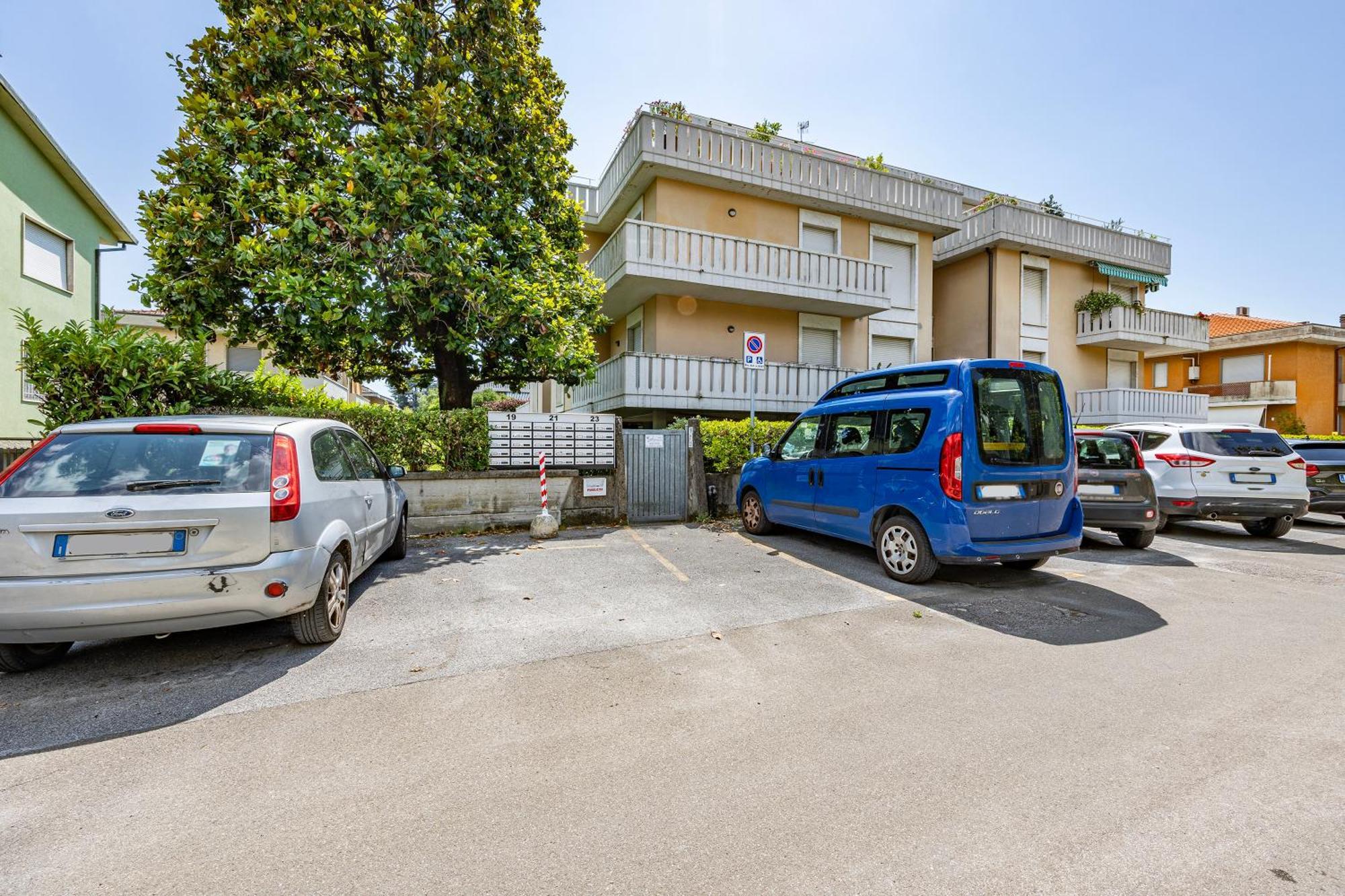 Casa Arno 500M From Beach - Happy Rentals Marina di Massa Zewnętrze zdjęcie